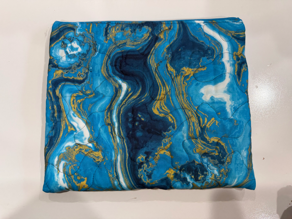 Quilted Sleeve 10.5 x 12