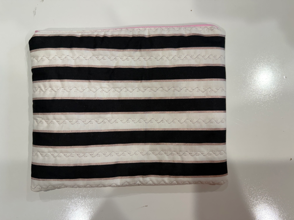 Quilted Sleeve 8 x 10